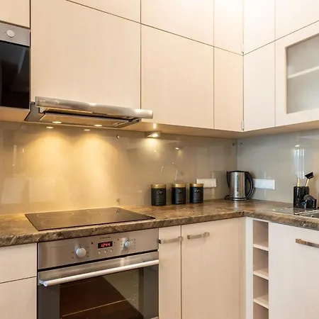 Chic - Stare - Cozy And Stylish - Stawki Apartman
